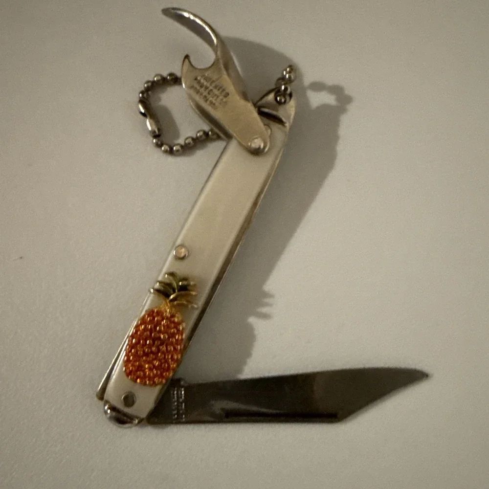 Vintage Prov Cut Co USA Tourist Knife W Bottle Opener Pineapple (Hawaii)